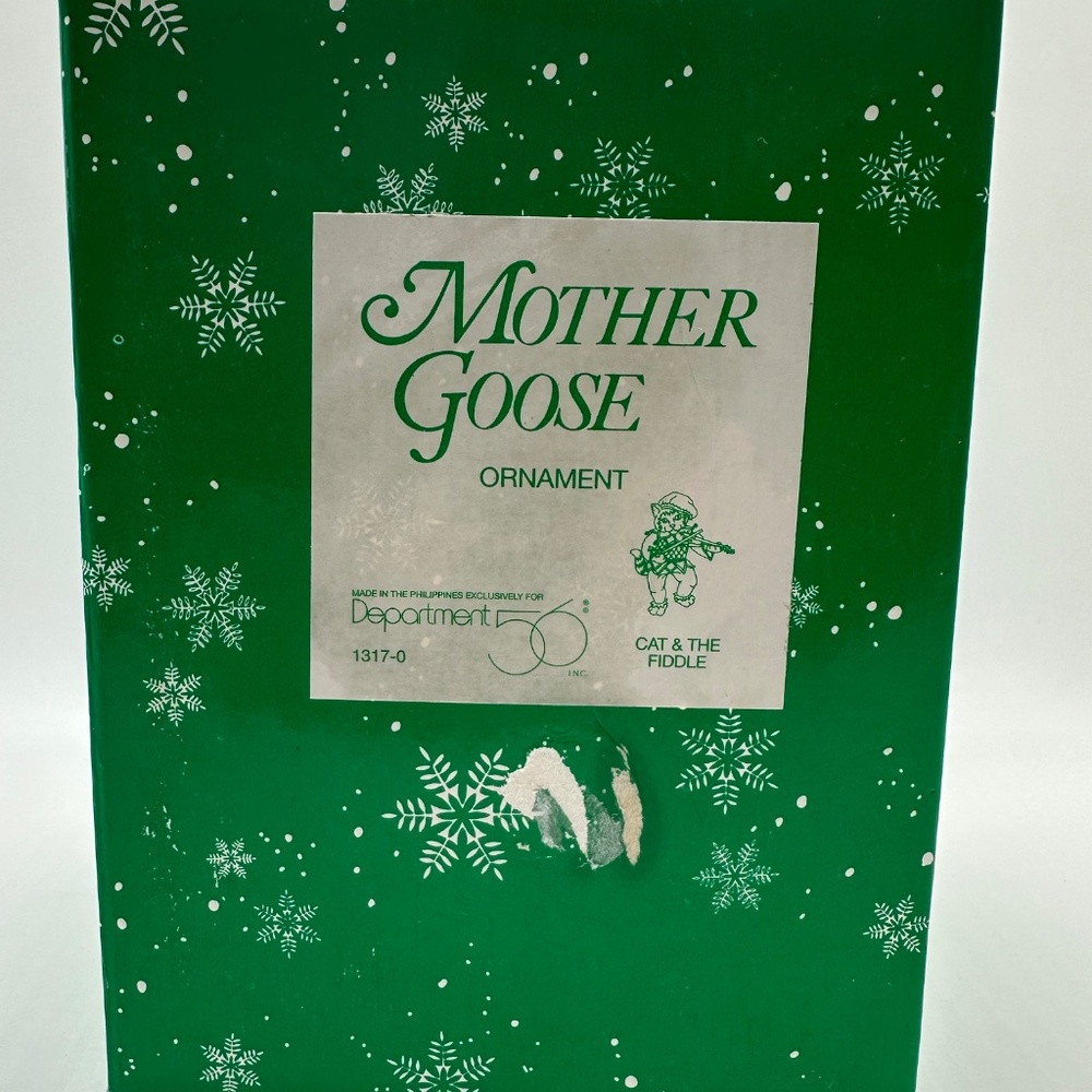 Department 56 Mother Goose Cat and The Fiddle Christmas Ornament w/Box - Picture 15 of 16